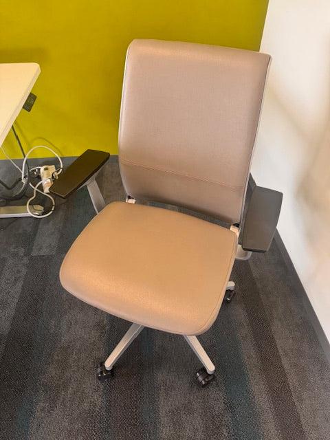 Steelcase "Think" Pneumatic Task Chair