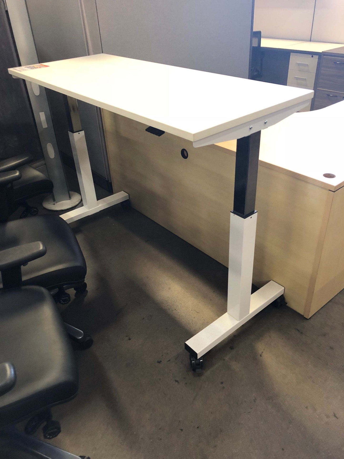 PHAT Adjustable Height Table. Office Furniture located in Mission Viejo, Orange County, CA 33.619850, -177.680500