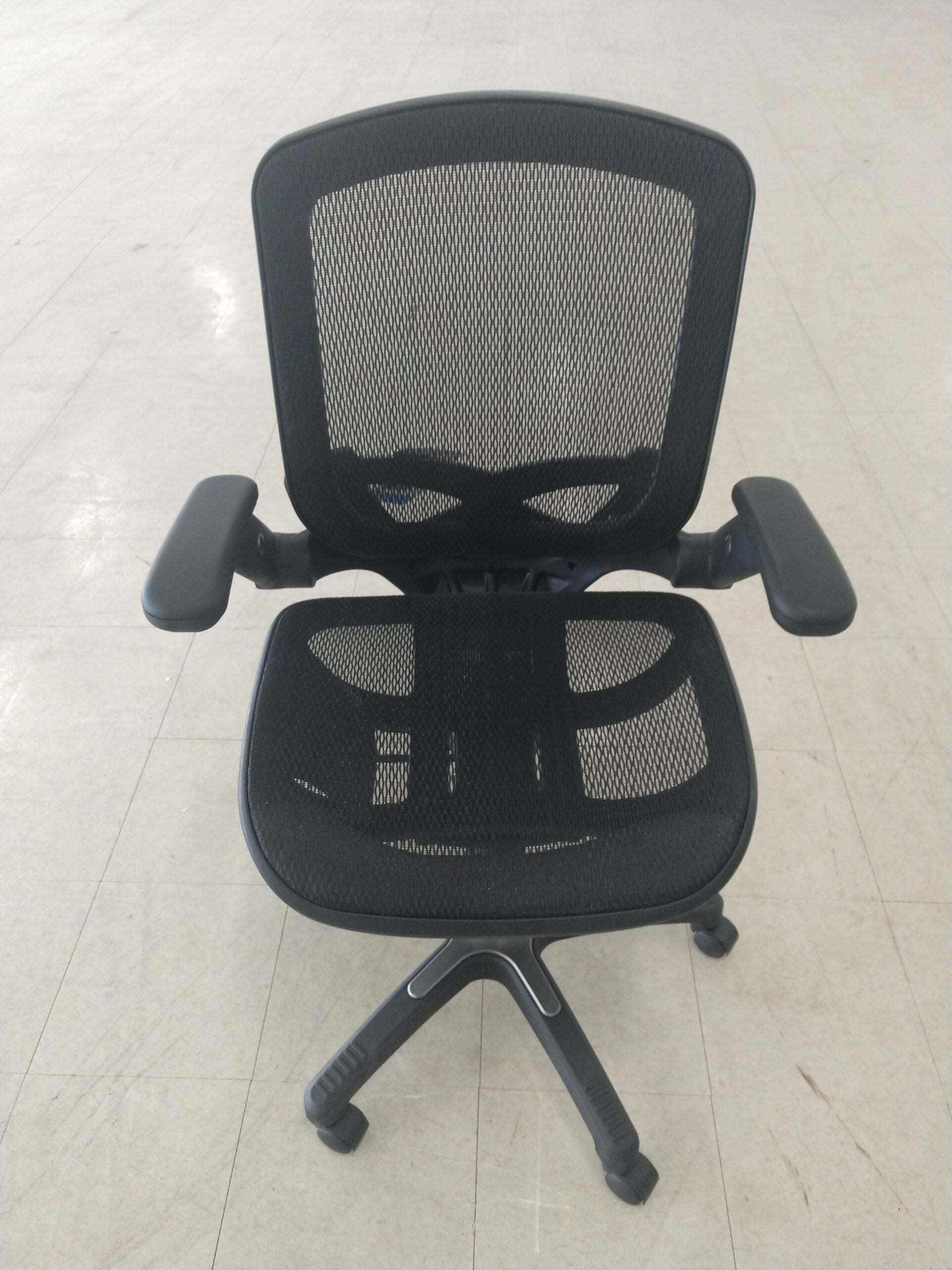 Mars Mesh Back Black Chair. Office Furniture located in Mission Viejo, Orange County, CA 33.619850, -177.680500
