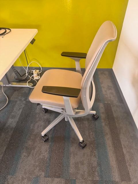 Steelcase "Think" Pneumatic Task Chair
