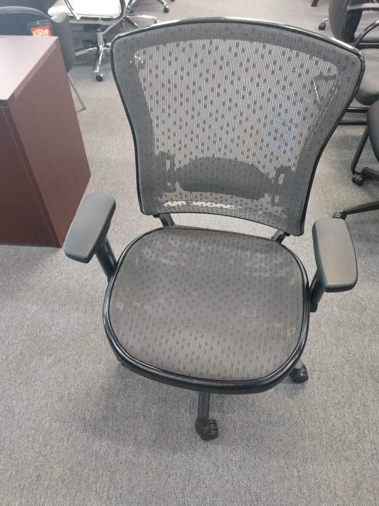 Mesh Back black Executive Chair 33.619850, -177.680500